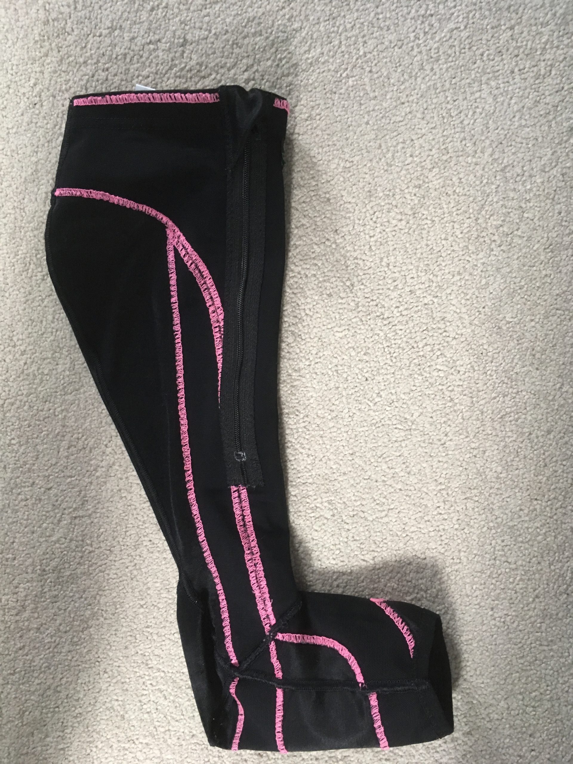 Read more about the article Lycra sock